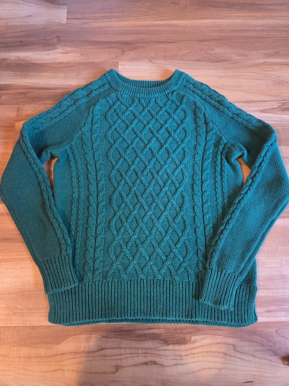 Old Navy Green Cable Knit Sweater Size XS